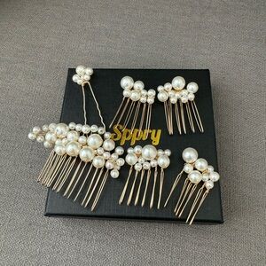 Pearl Hair Combs and Pin